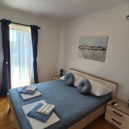 Perlica Biograd Na Moru