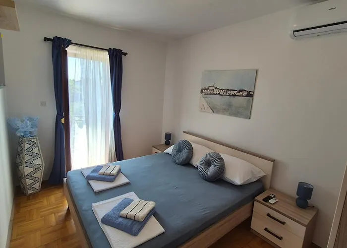 Perlica Biograd Na Moru